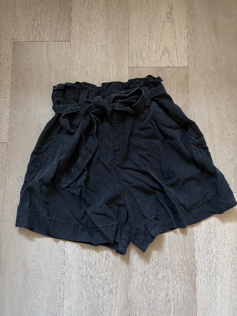 Gap High rise Paperbag waist shorts